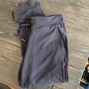 Lululemon black Joggers